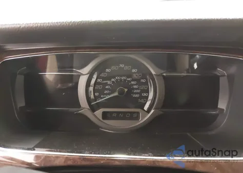 2013 Ford Taurus Limited z USA, uszkodzony, nr VIN 1FAHP2F88DG102401